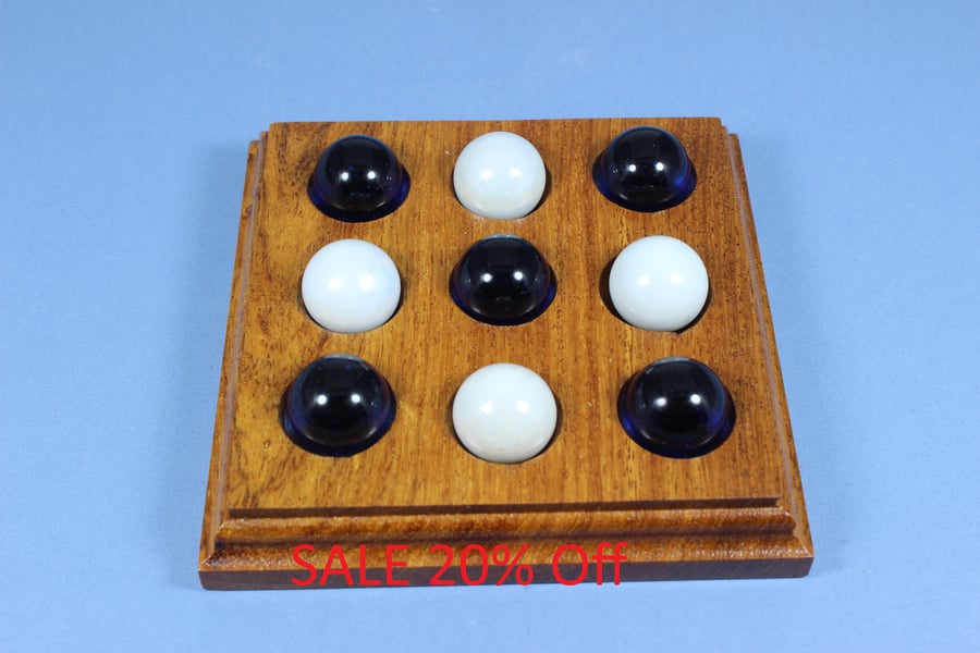 Desk Game - Tic Tac Toe ( Noughts & Crosses - WDI33)