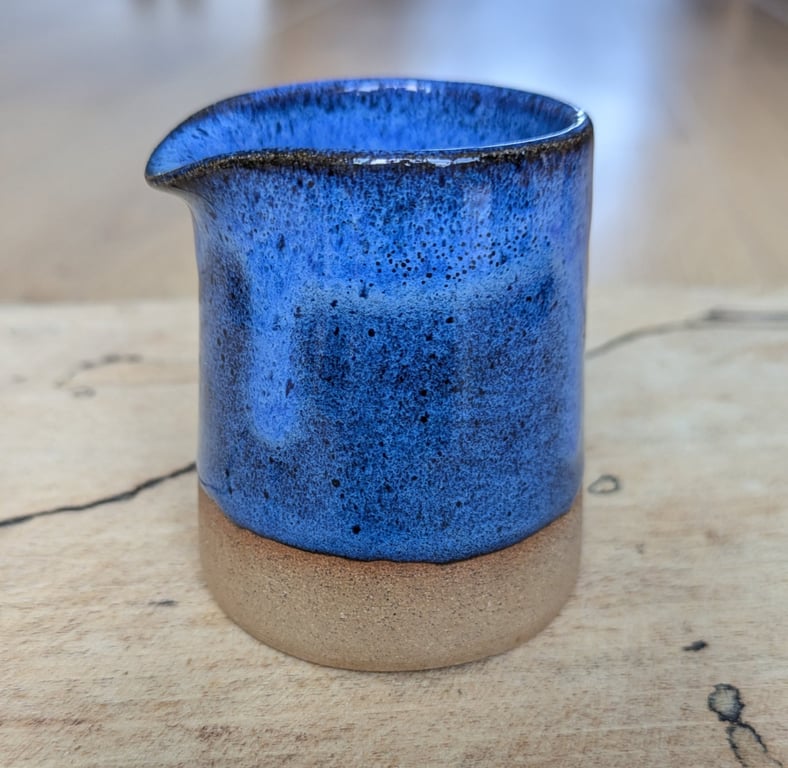 Diddy blue jug (toasted)