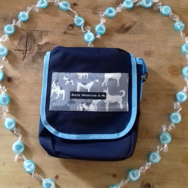 Dog-Walking Bag:Sky blue grey linen dogs