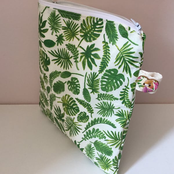 Wet Bag in Tropical Fabric