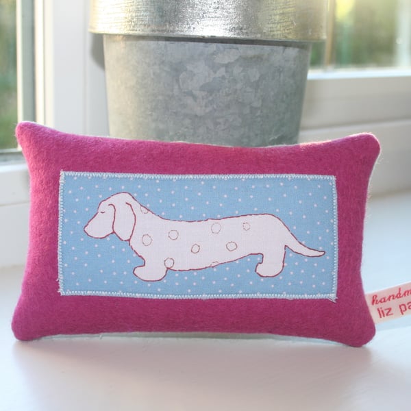 Dachshund Sausage Dog 100% Wool Felt Mini Lavender Cushion - FREE P&P IN UK