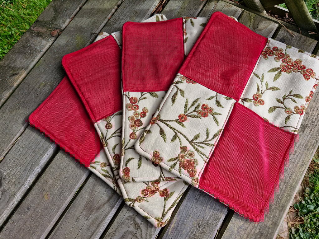 Set of 4 autumn berries, autumn or Christmas 2 sided handmade fabric place mats