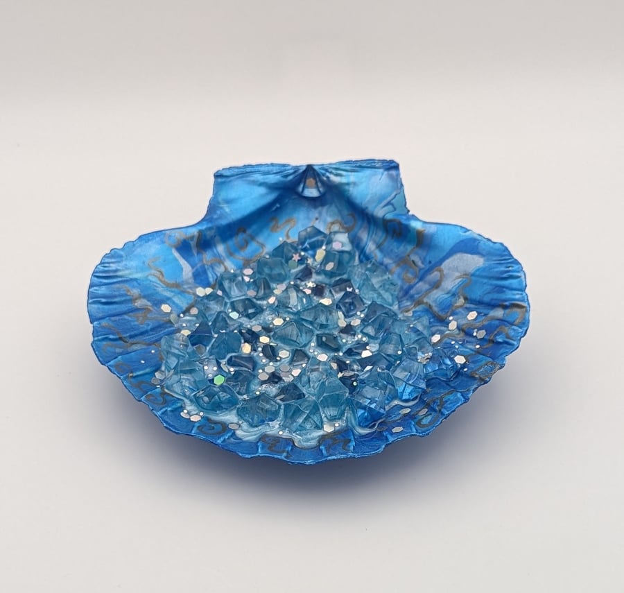 Metallic Blue Large Scallop Shell Glitter Diamond Gem Filled Decoration Gift