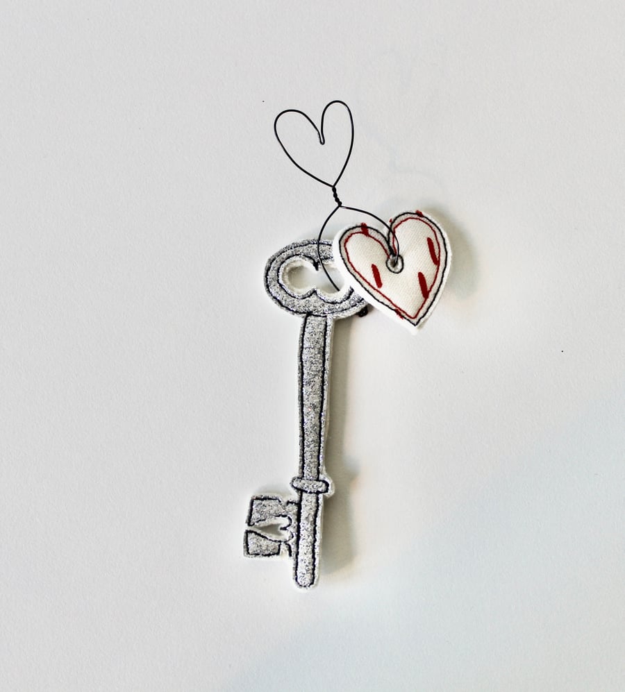 'Key to my Heart' - Hanging Decoration
