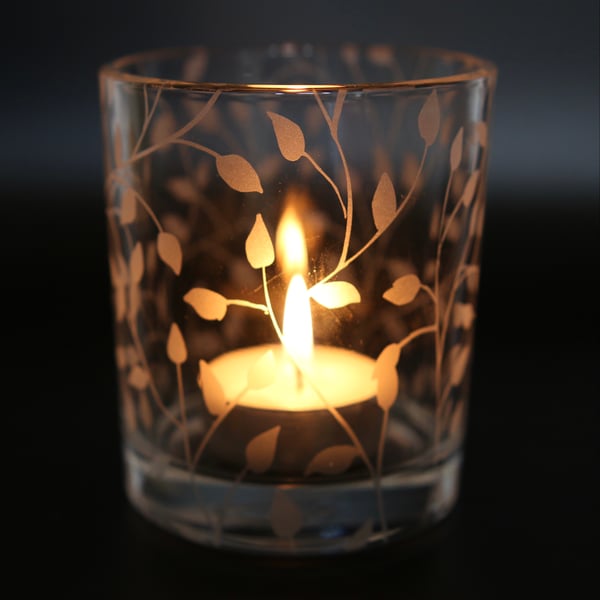 Small Leaves Tealight Holder