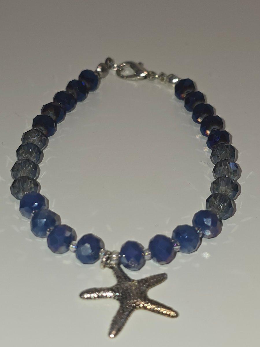 Starfish charm bracelet