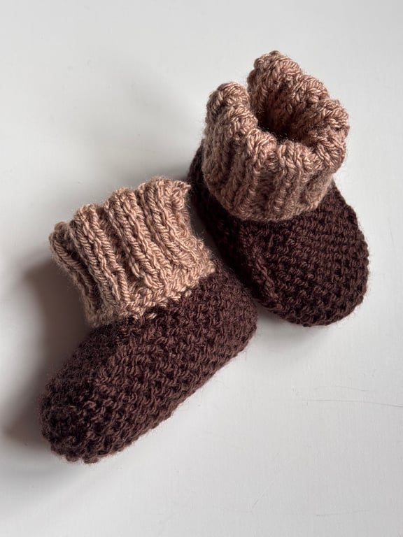 Knitted baby booties gift brown unisex boy and girl 