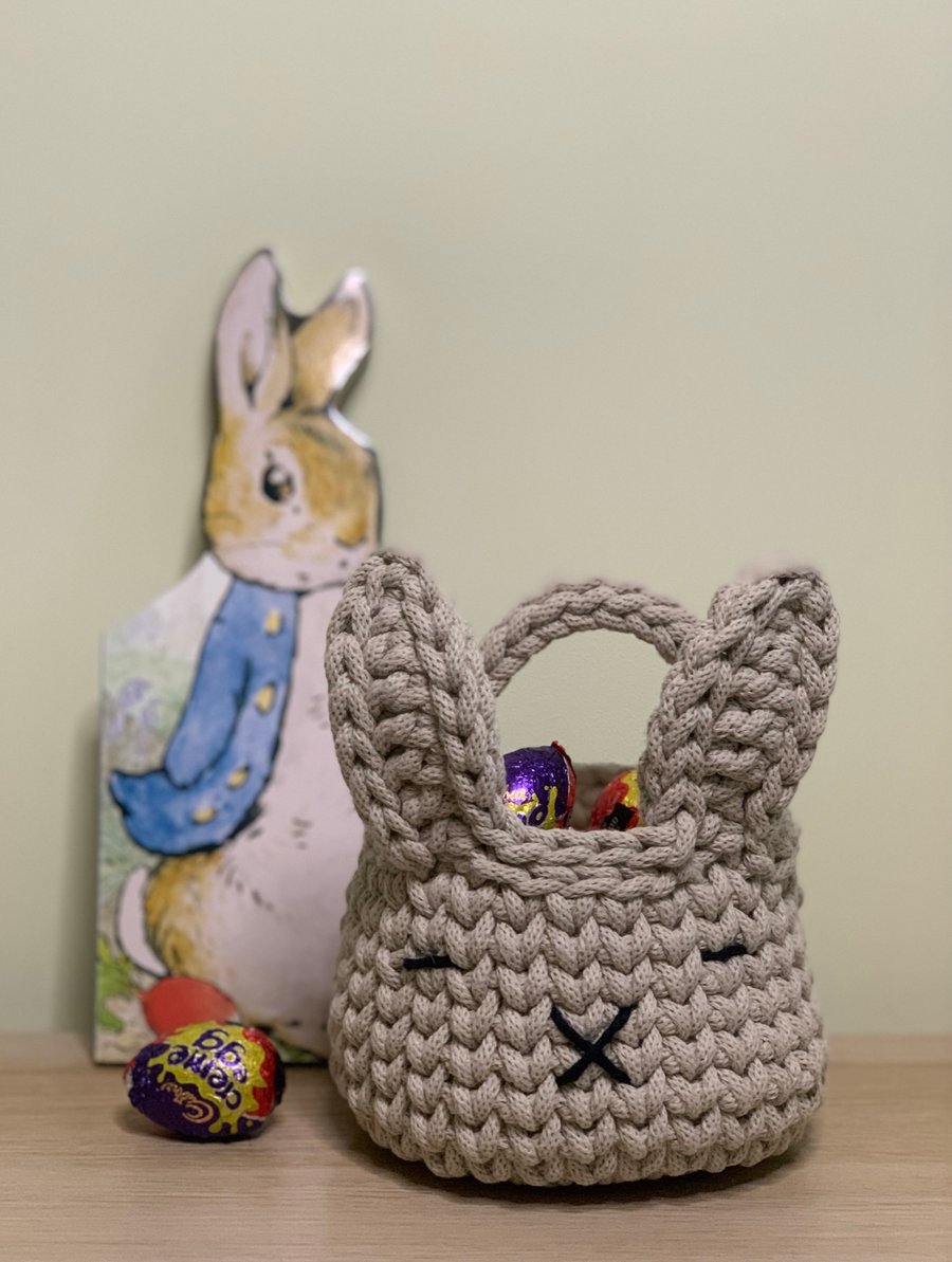 Little bunny storage for children’s room