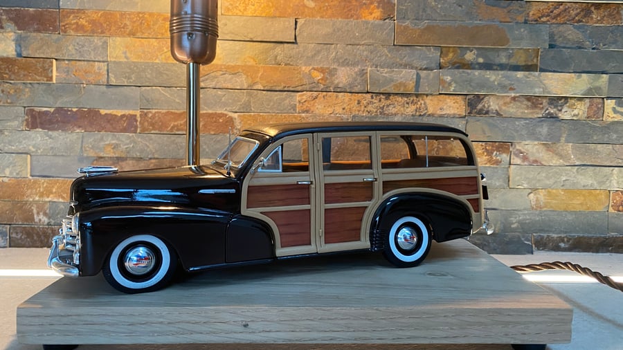 Up cycled Maisto 1:20 Chevy Woody desk lamp