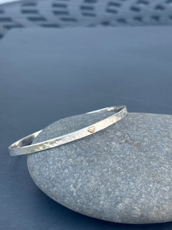 Gold Hearts Bangle, gift for her, valentines gift, hammered bangle, gold hearts,