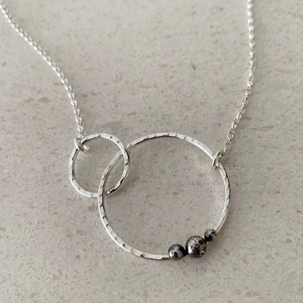 Silver Circles Necklace - Sterling Silver Interlocked Circles - Friendship 