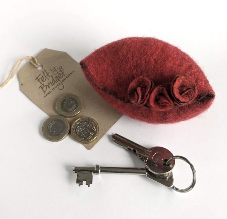 Pod purse: Felted wool purse - red