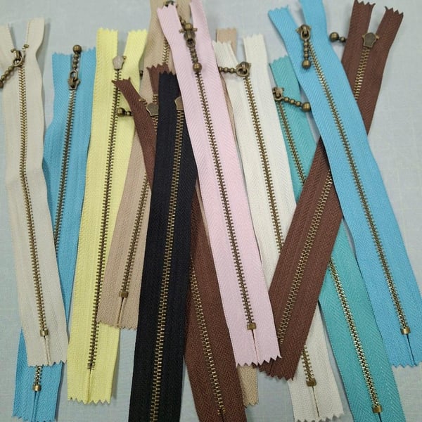 12 x Mixed Colour 20cm Closed End Zips