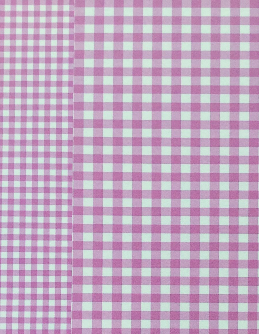 Pack of 8 Gingham Card in Purple 