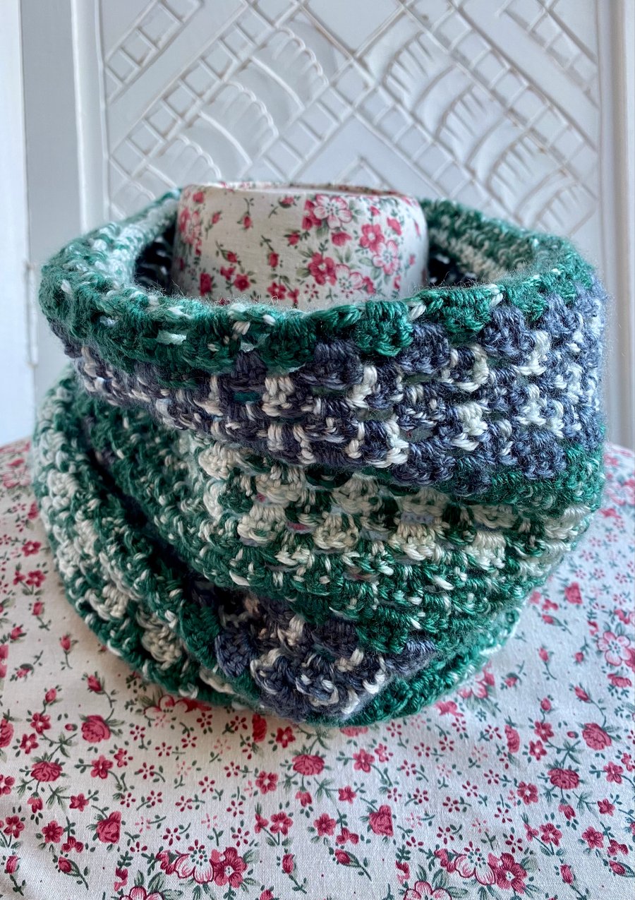 Crochet Neck Warmer, Infinity scarf in green and grey, Hand crochet Snood Scarf