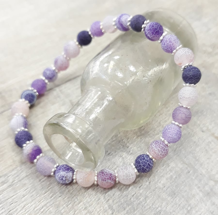 BR376 Purple crackle bead elasticated bracelet
