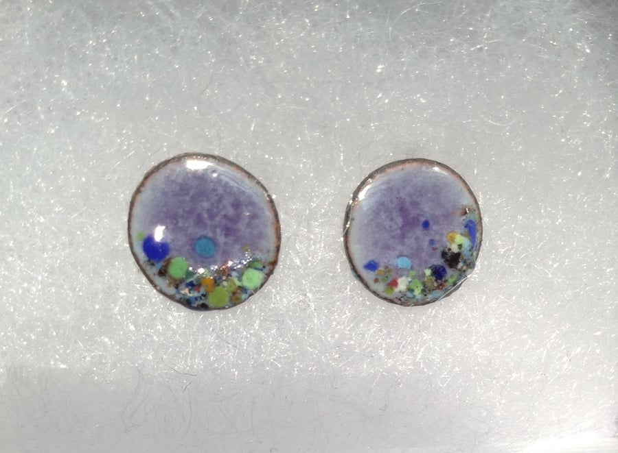 Round stud earrings - 9mm - Enamelled with sterling silver post