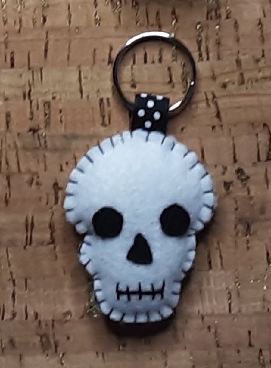 Skull White Felt Keyring-Bag Charm Small.