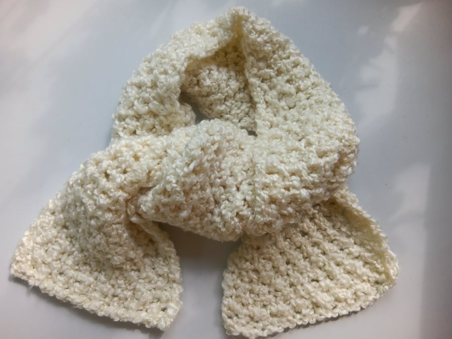 Crochet Scarf (Snow Cloud) - cosy and stylish!