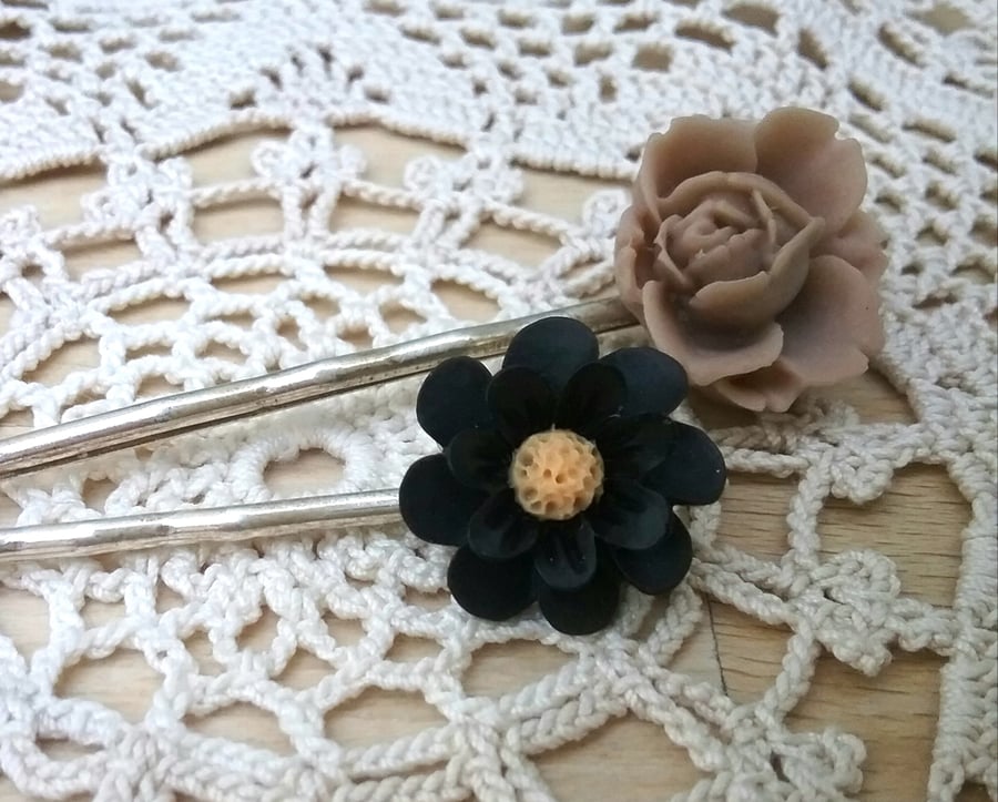 Set of floral Bobby Pins 