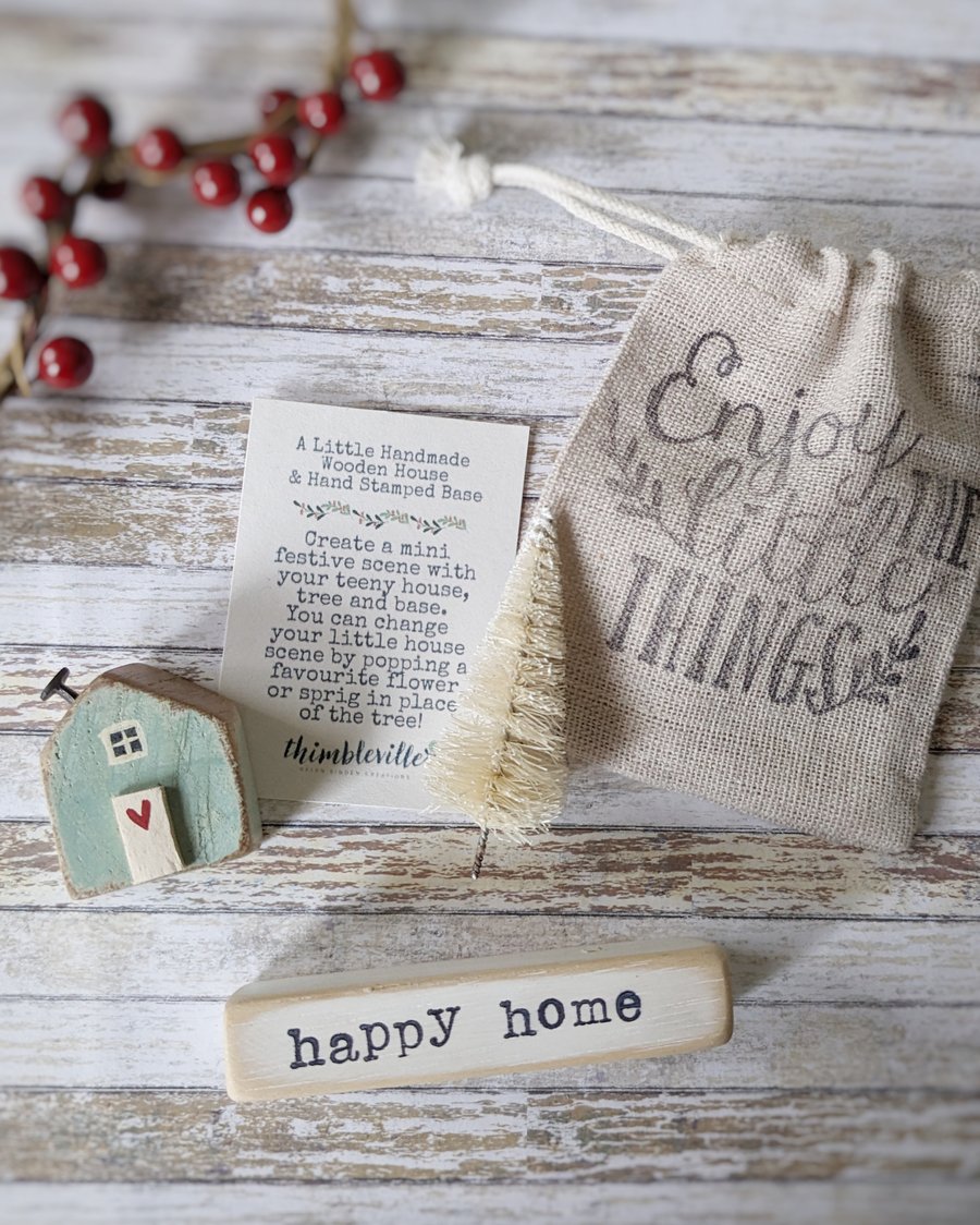 Little Wooden Handmade House in a Bag with Christmas Tree 'Happy Home' 