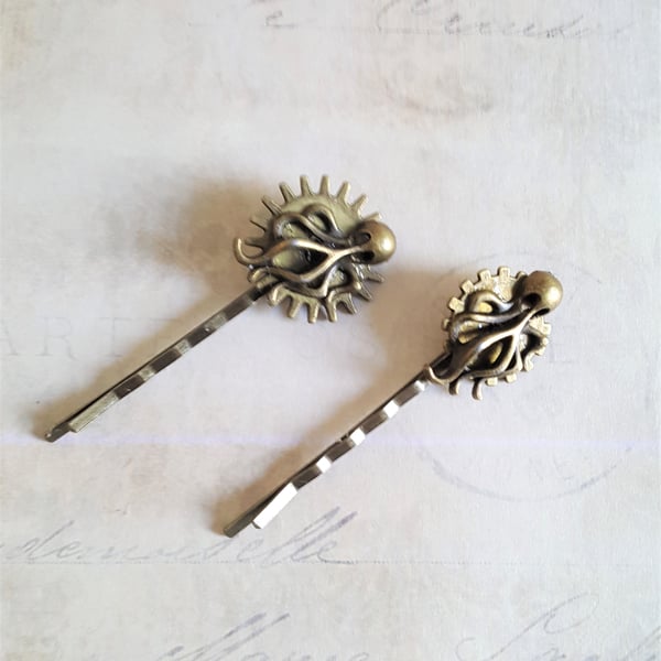 Steampunk Hair Grip Bobby Pin Jules Verne Octopus And Gears