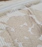 Boxed toiletry bag in beige and creamy-white - Image 4