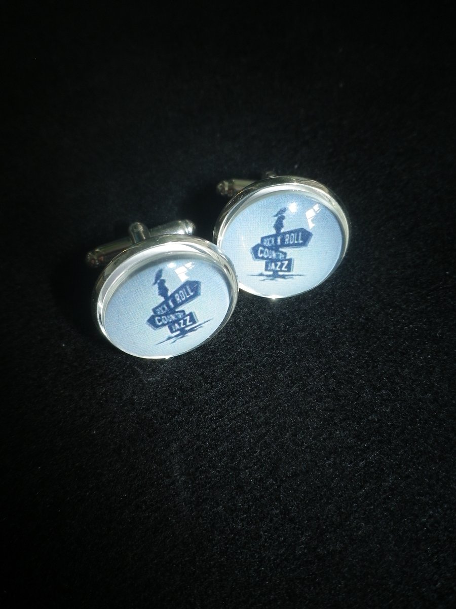 Music Signpost cufflinks,free shipping, gift wrapped, terrific image, Ref 1234