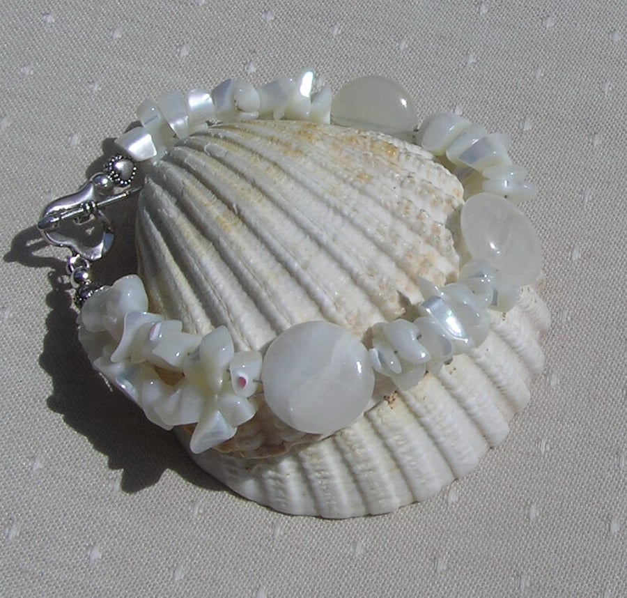 Cream Bowenite & White Mother of Pearl Gemstone Bracelet "Magnolia" - SALE PRICE