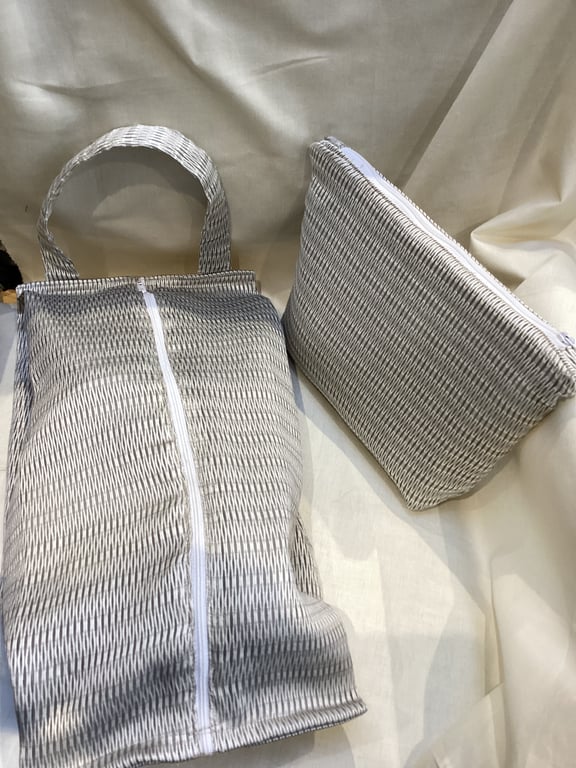 Travel set, silver grey, shoe or hairdryer bag and toiletry bag