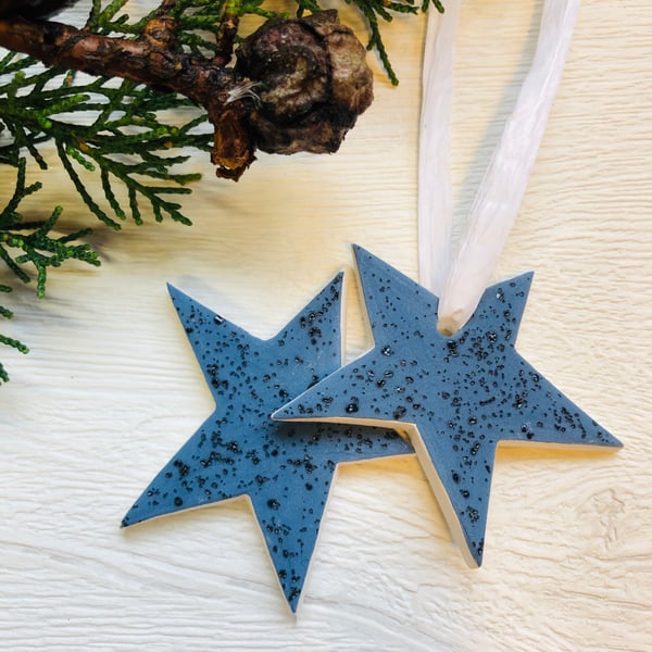 Ceramic star hanging decoration