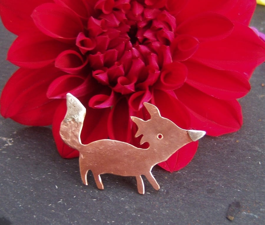 Fox brooch in copper and sterling silver