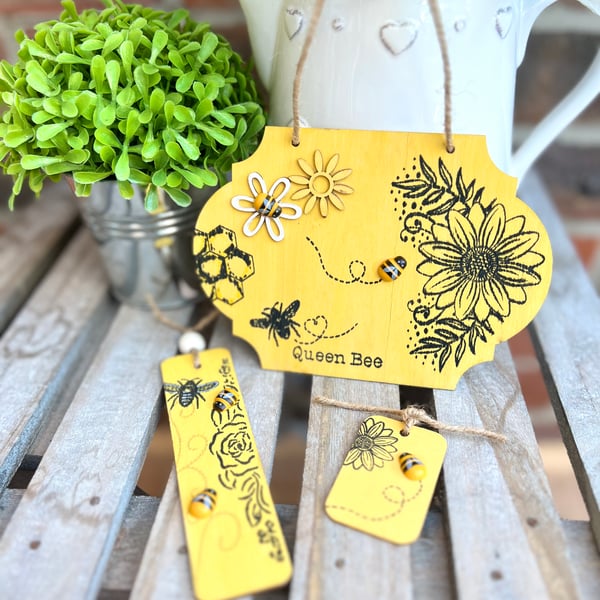 ‘Queen Bee’ Wooden Decorations x 3