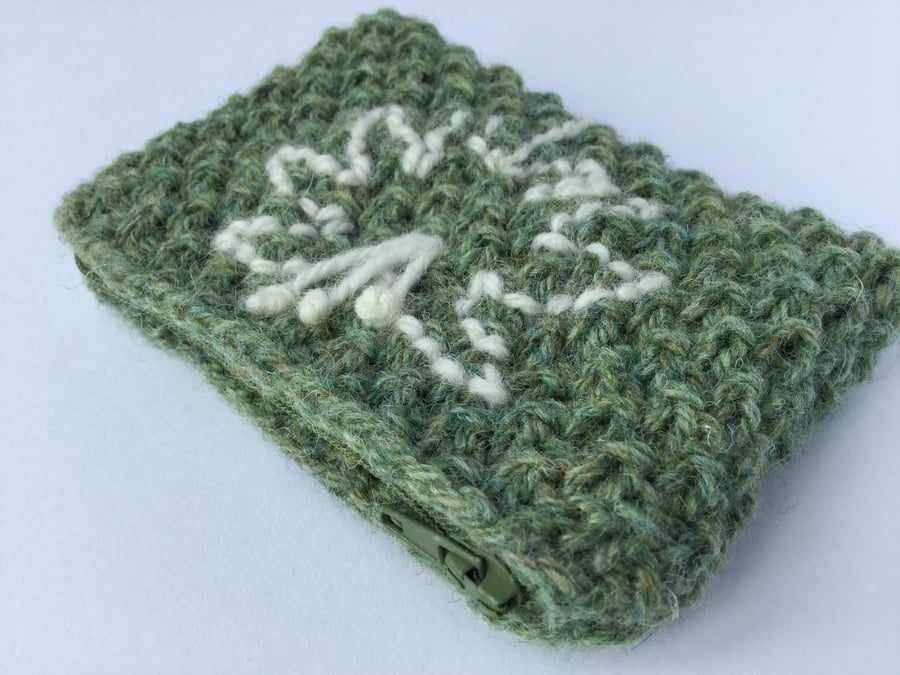 Moss stitch hand knitted woollen purse with zip