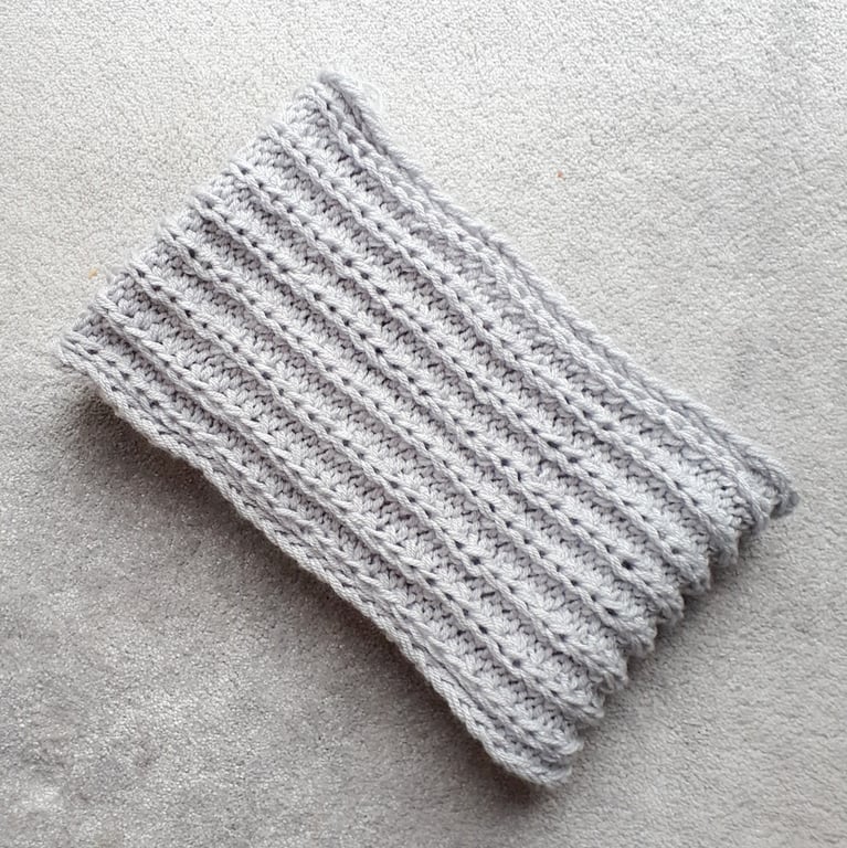 KNITTING PATTERN PDF Silver Ribbed Scarf