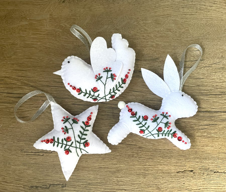 Handmade felt Christmas decorations hanging Christmas ornaments