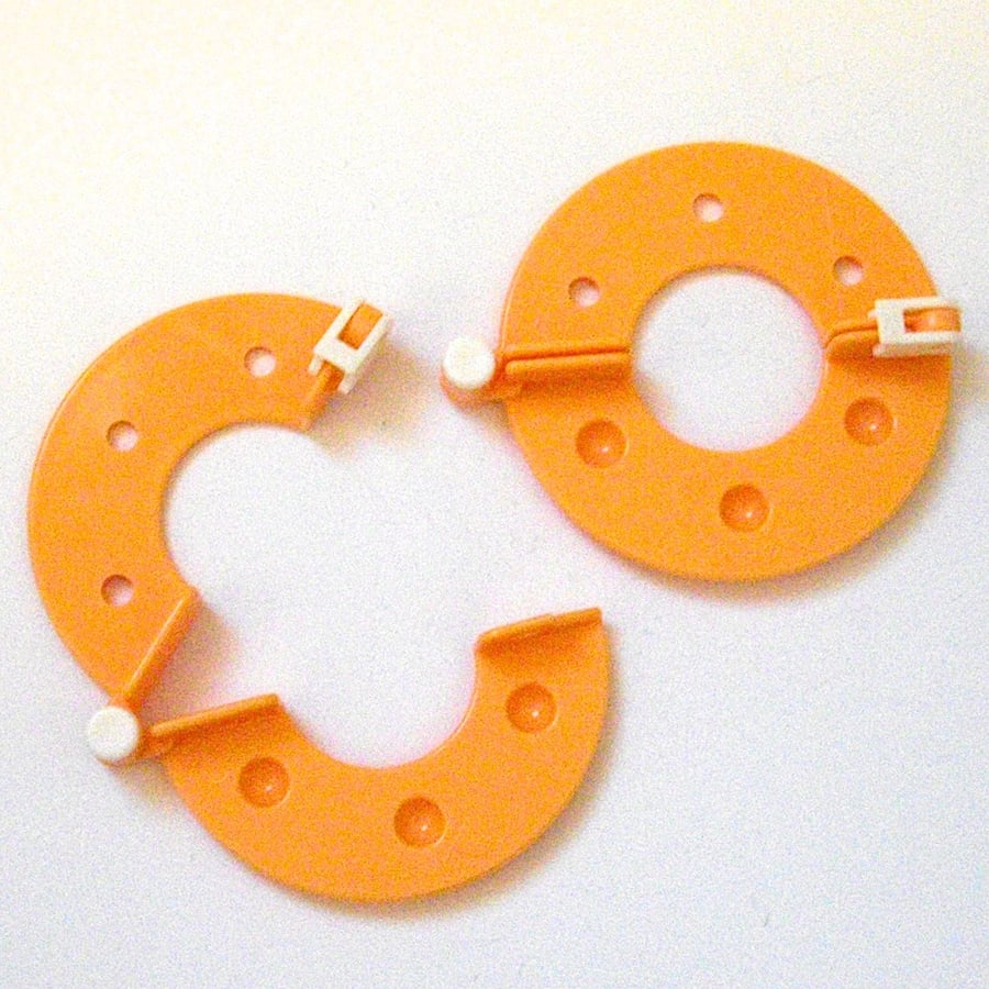 Medium 7 cm Pom Pom Maker