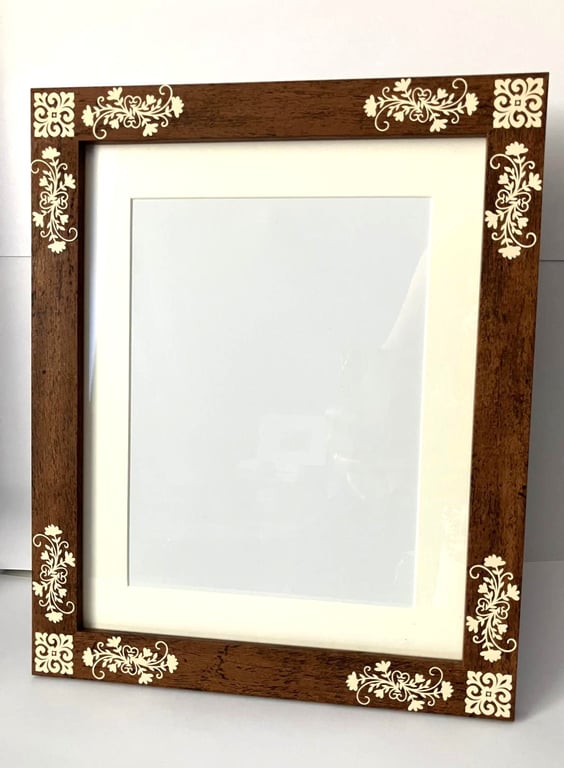 Decorative Cookies and Cream Colour Picture Frame