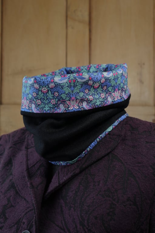William Morris Snood Strawberry Thief Blue