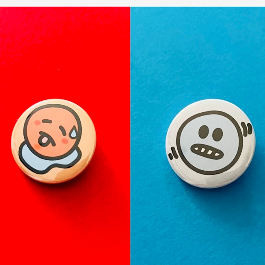 British weather badges, too hot, too cold. Humour British Weather badge paur