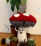 Gary the Toadstool - Gary y Madarch - Image 1