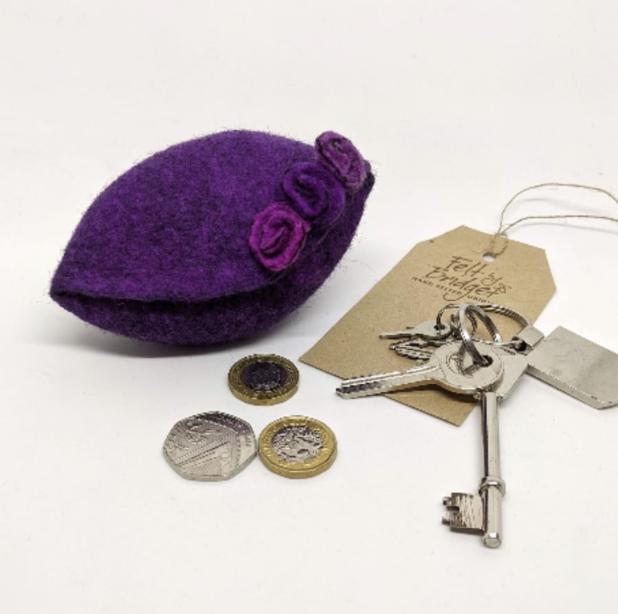Pod purse: Felted wool purse in royal purple