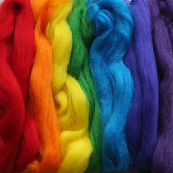 Letterbox wool pack in bright rainbow colours (7 x 5g hanks of merino wool tops)