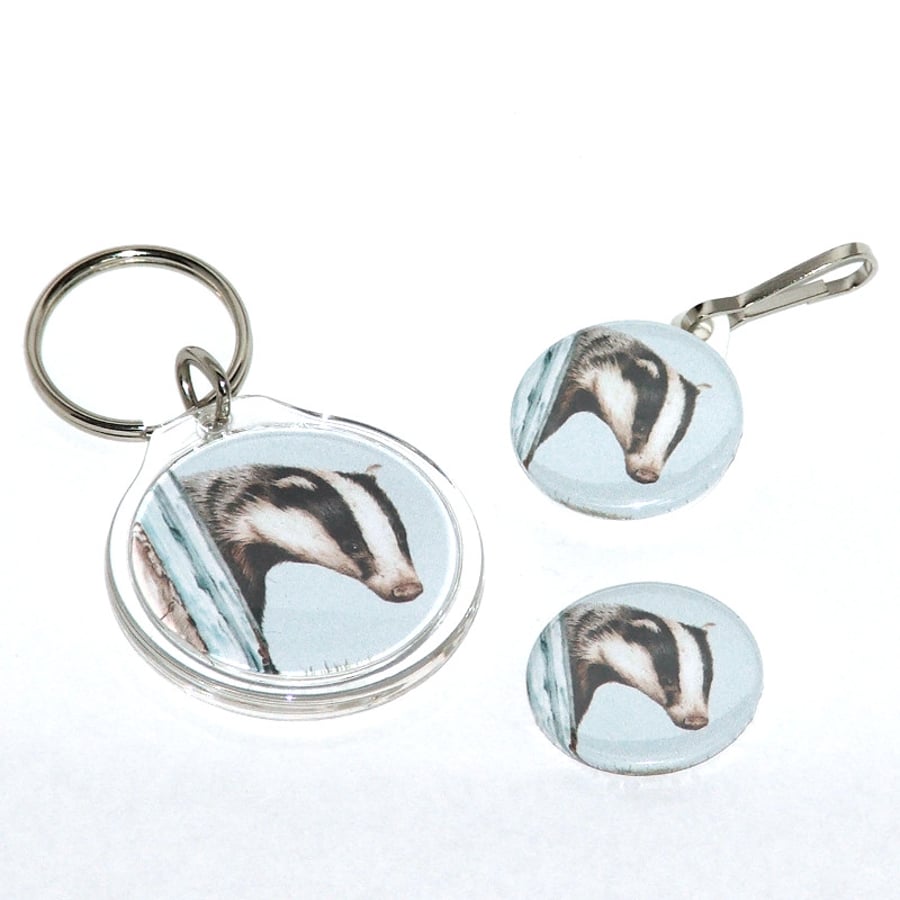 Keyring, badge and zip pull gift set - Badger