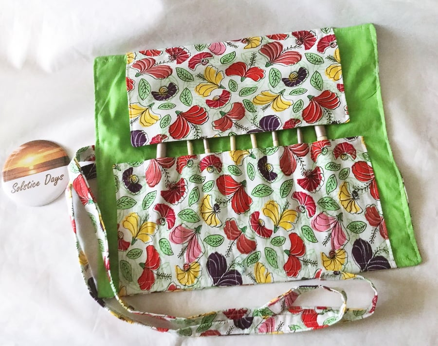 White Floral Make Up Brush Roll or Crochet Hook Storage Case