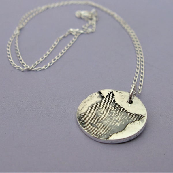 REDUCED Fine silver cat necklace