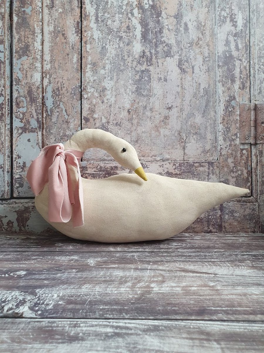 Primitive Snow Goose 