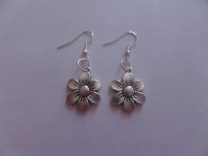 daisy charm hook earrings