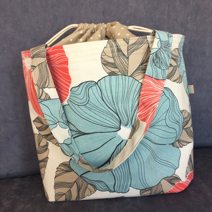 Floral bag with drawstring - craft project, knitting bag