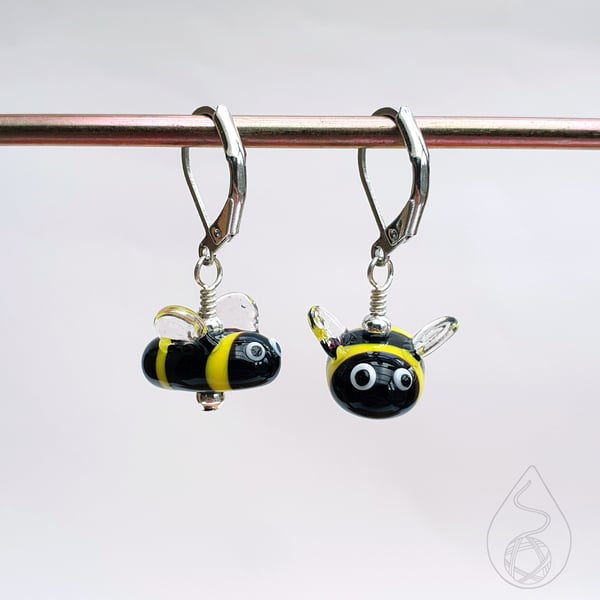 Tiny Glass Bumble Bee Stitch Marker